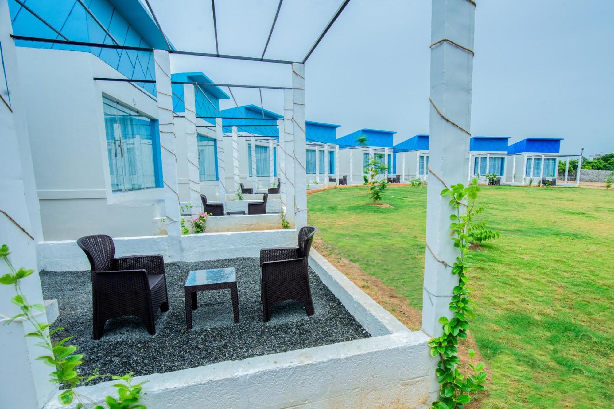 Seaborne Beach Resort Auroville Exterior foto